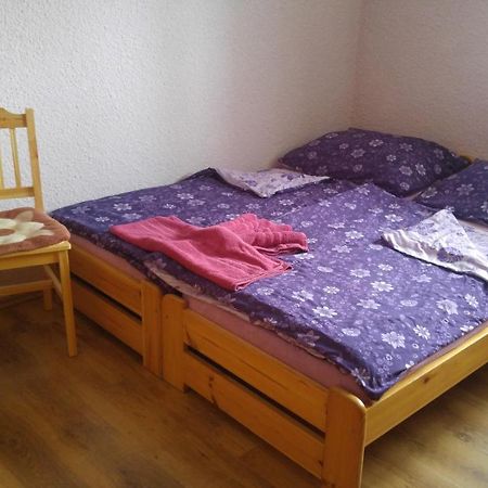 Penzion Apartmany Becov Bečov nad Teplou Buitenkant foto