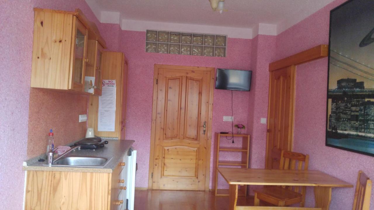 Penzion Apartmany Becov Bečov nad Teplou Buitenkant foto