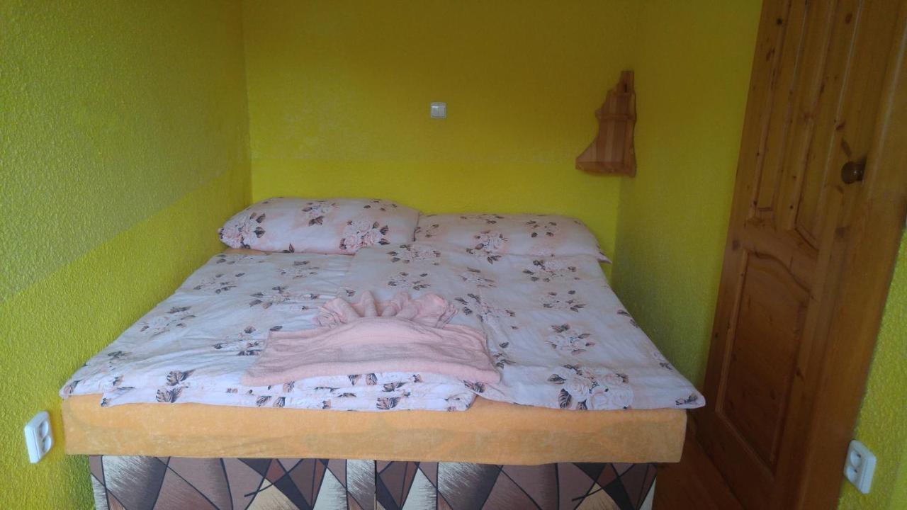Penzion Apartmany Becov Bečov nad Teplou Buitenkant foto